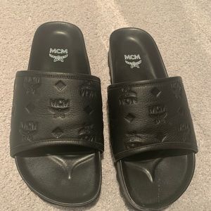Unisex Leather Embossed MCM Slides